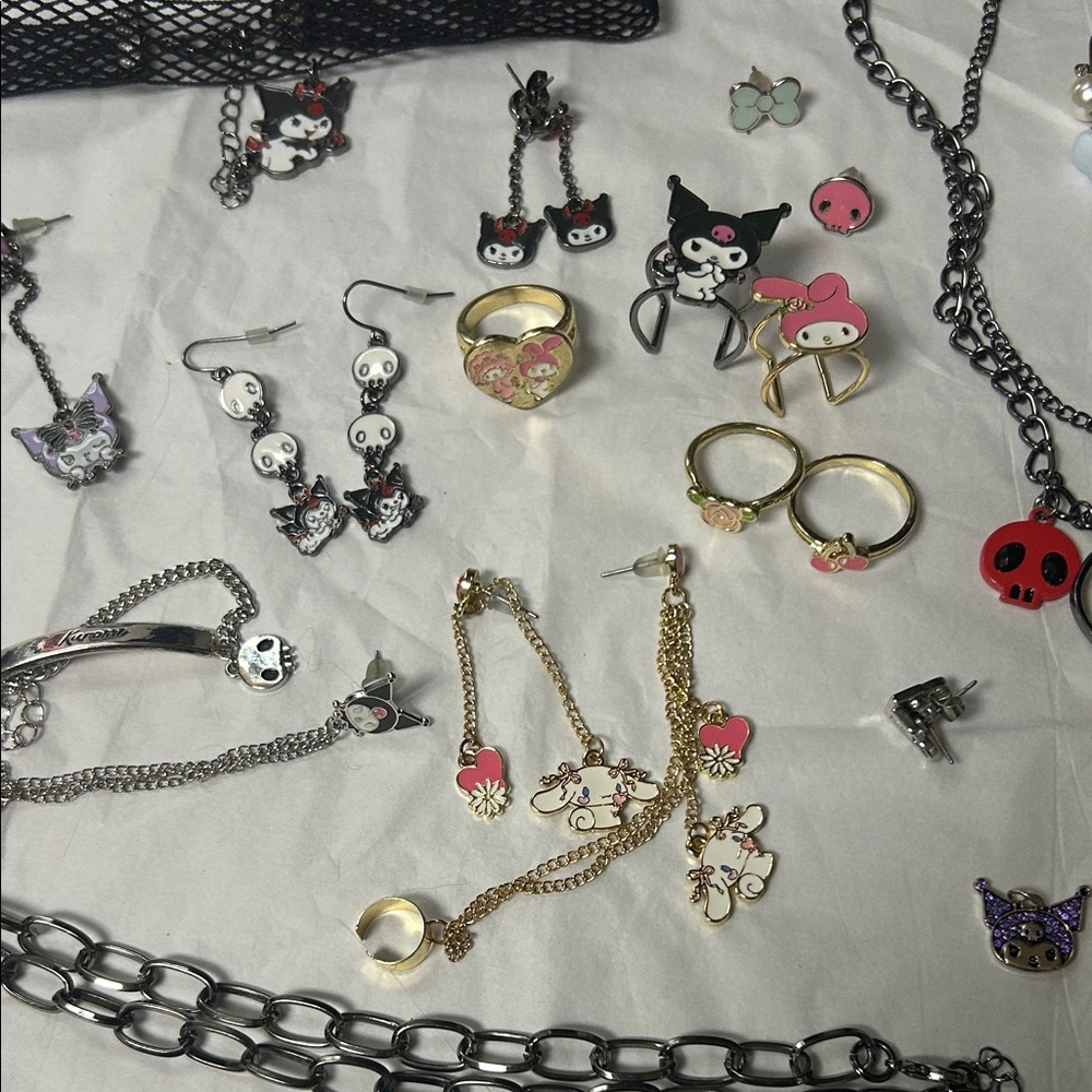 Jewelry Lot (Mostly Sanrio) - Picture 10 of 10